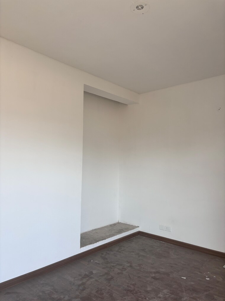 Room, bptp-district 3 Bedroom 1481 Sq.Ft. Builder Floor In Sector 81 Faridabad 8445380