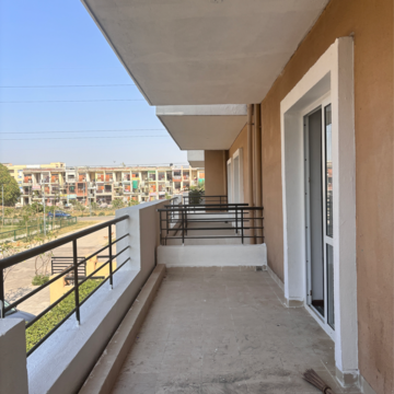 Balcony in 3.5 BHK Builder Floor at BPTP Park 81, Sector 81 – for Sale