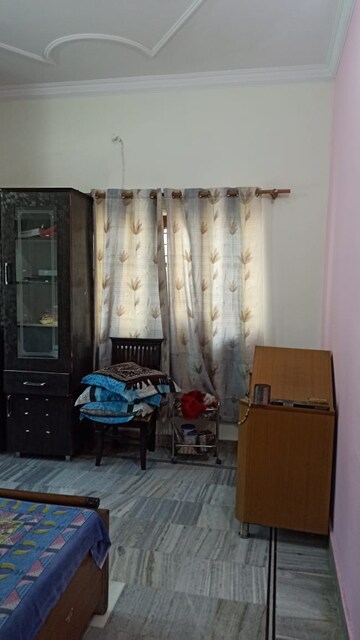 Living Room in 6 BHK Independent House at Aamwala – for Rent