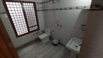 Bathroom in 6 BHK Independent House at Aamwala – for Rent