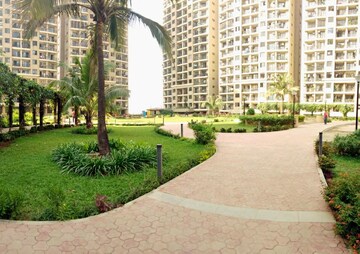 2 BHK Apartment For Rent in K Raheja Heights, Malad East