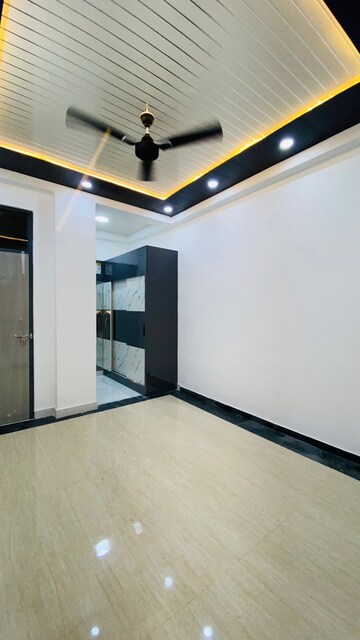 Room in 2 BHK Builder Floor at Indrapuram – for Sale
