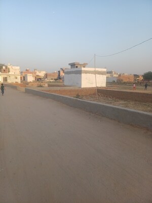  Plot For Sale in Dheeraj Nagar