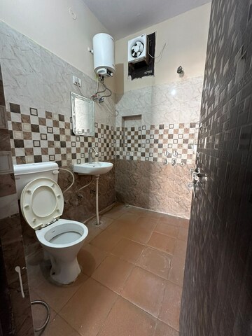 Bathroom in 2 BHK Builder Floor at Sector 15 ii – for Rent