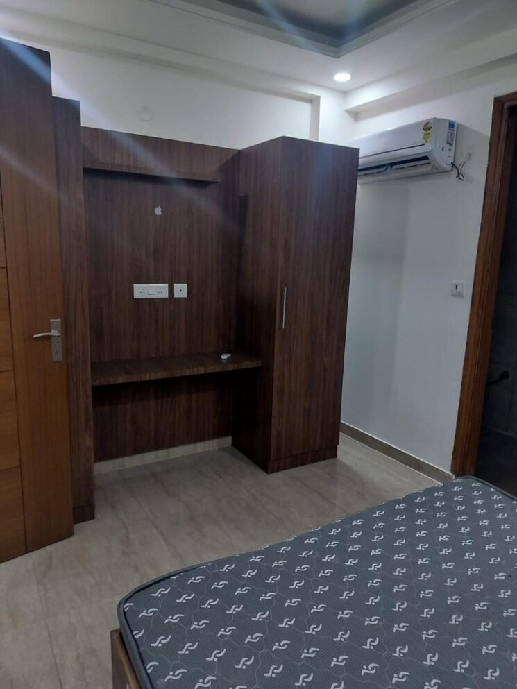 Bathroom, sector 15 ii 3 Bedroom 3500 Sq.Ft. Builder Floor In Sector 15 ii Gurgaon 8445561