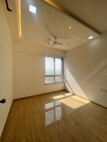 Room in 2 BHK Apartment at VTP Belair B And D Building, Mahalunge – for Rent