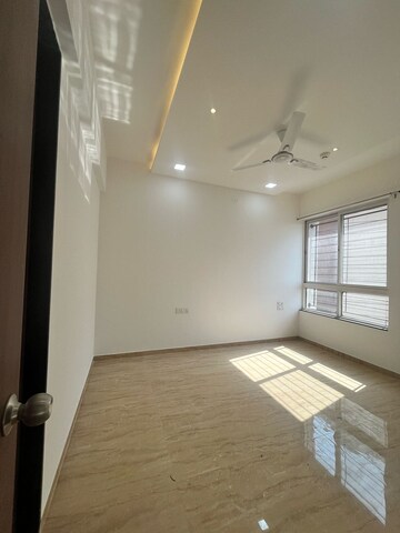 Room in 2 BHK Apartment at VTP Belair B And D Building, Mahalunge – for Rent