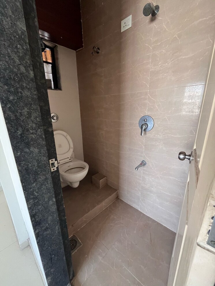 Bathroom, mahakali-kalika-heights 2.5 Bedroom 800 Sq.Ft. Apartment In Panch Pakhadi Thane 8445606