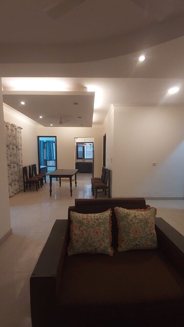 Living Room in 3 BHK Builder Floor at Ardee City, Sector 52 – for Rent