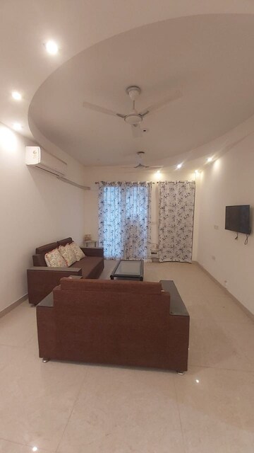 Living Room in 3 BHK Builder Floor at Ardee City, Sector 52 – for Rent