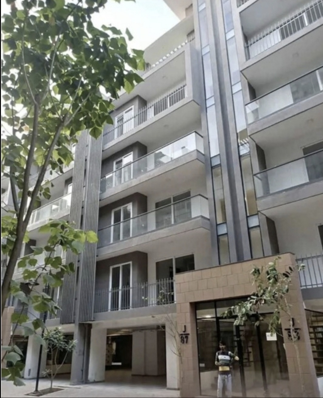 3.5 BHK + Study Room Builder Floor For Sale in Smart World Gems