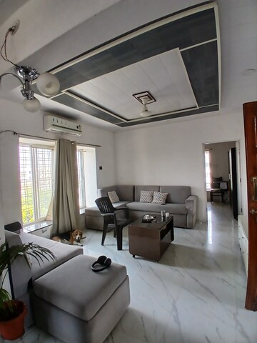 Living Room in 3 BHK Apartment at Narendra Nagar – for Rent