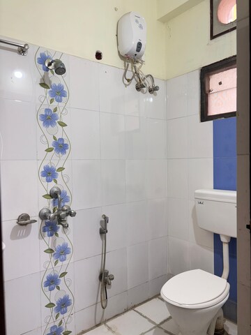 Bathroom in 2 BHK Builder Floor at Madhapur – for Rent