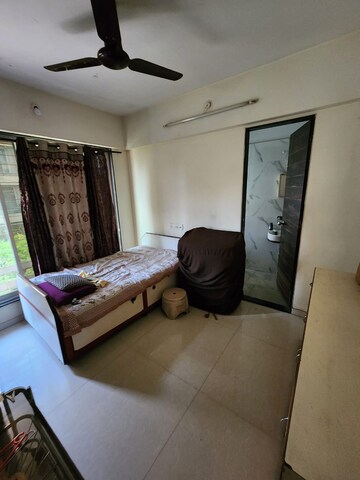 Master Bedroom in 2 BHK Apartment at Aayush Aarna, Chembur – for Rent