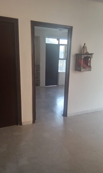 Room in 1 BHK Apartment at Omaxe GH6 EWS and LIG, Sarsawan – for Rent
