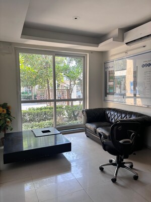 Master Bedroom in 3 BHK Builder Floor at BPTP Parkland Pride, Sector 77 – for Sale