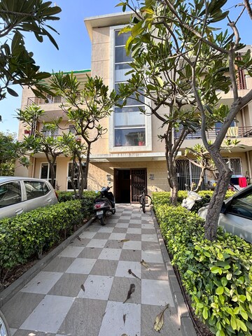 3 BHK Builder Floor – Exterior View View at BPTP Parkland Pride, Sector 77 - for Sale