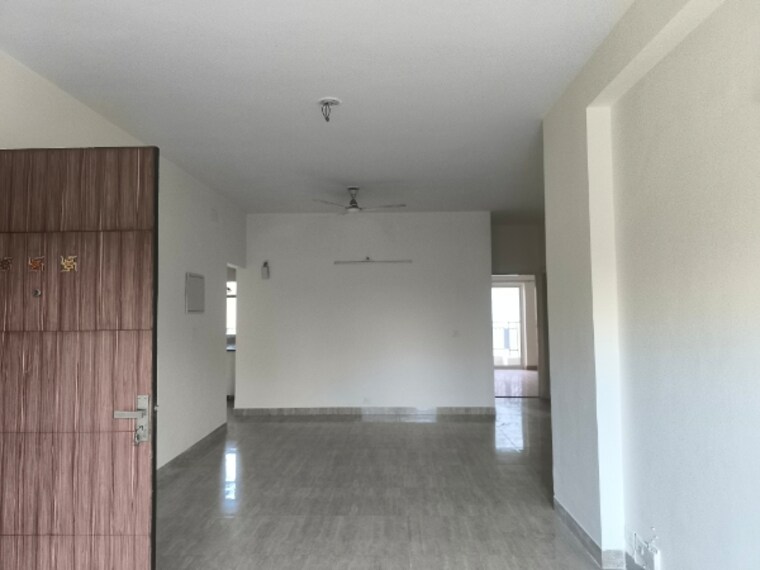 Room, puri-aman-vilas 3 Bedroom 2600 Sq.Ft. Apartment In Sector 89 Faridabad 8445772