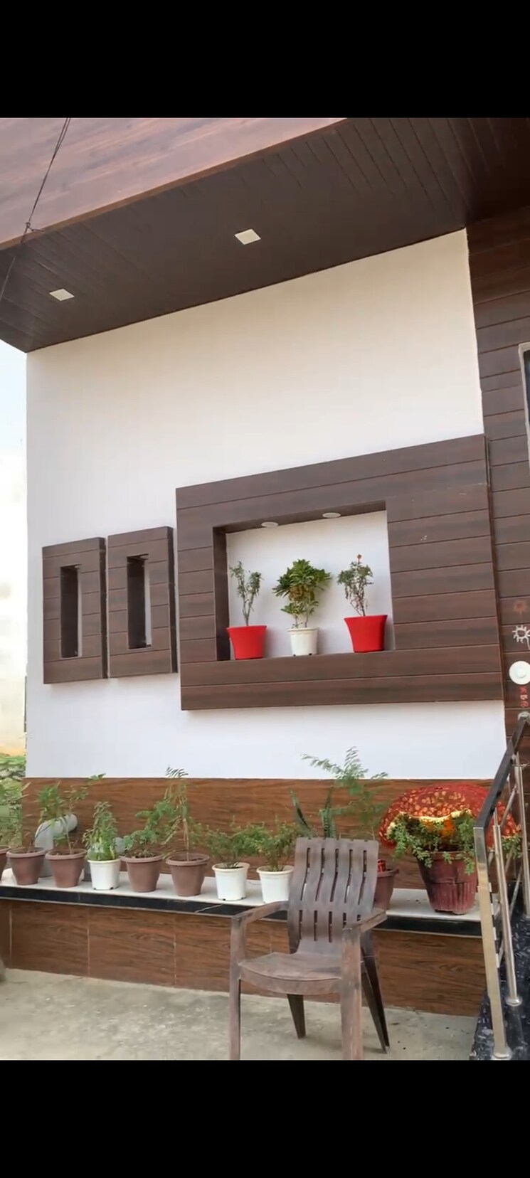 Room, raj nagar extension 5 Bedroom 100 Sq.Yd. Independent House In Raj Nagar Extension Ghaziabad 8445759