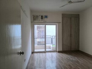 Room in 3 BHK Apartment at Puri Aman Vilas, Sector 89 – for Sale