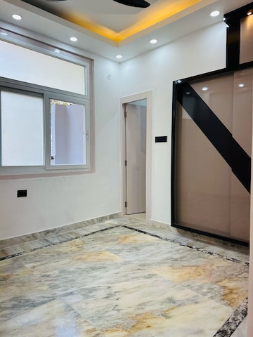Room in 2 BHK Builder Floor at Indrapuram – for Sale