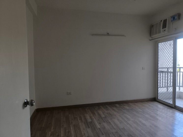 Room, puri-aman-vilas 3 Bedroom 2600 Sq.Ft. Apartment In Sector 89 Faridabad 8445772