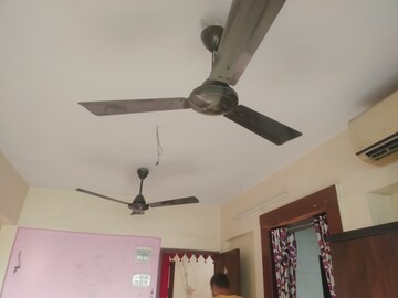 Furnished Amenities in 1 RK Apartment at Hakimi CHS, Goregaon West – for Rent