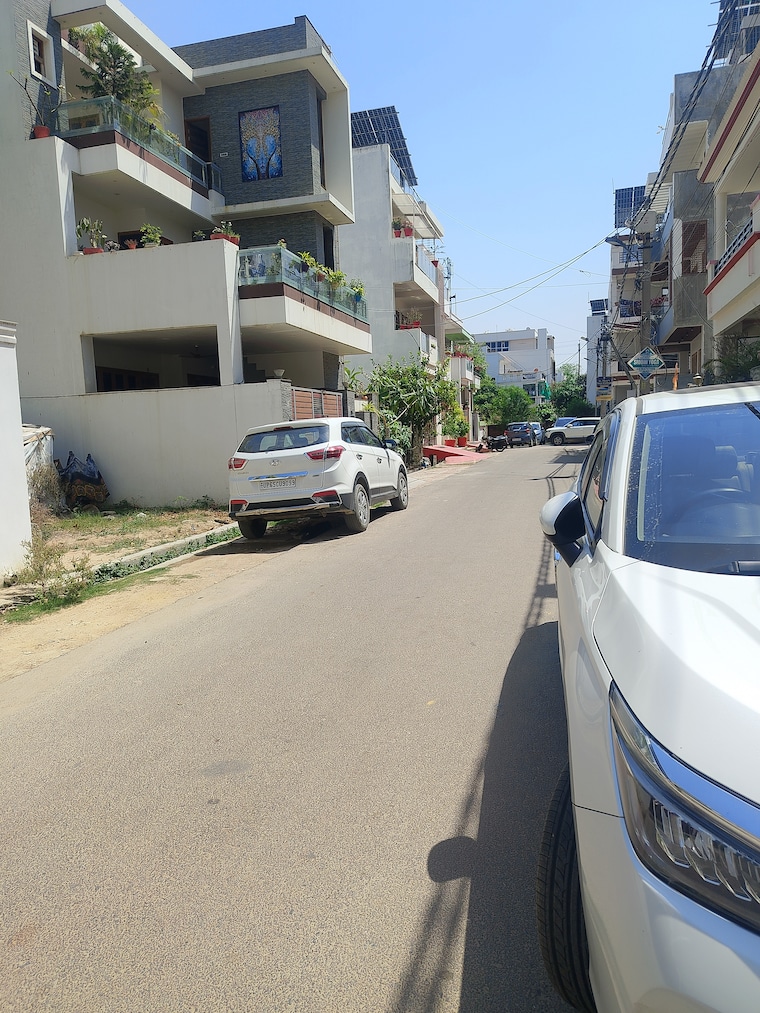 Exterior View, gomti nagar  1500 Sq.Yd. Plot In Gomti Nagar Lucknow 8445799