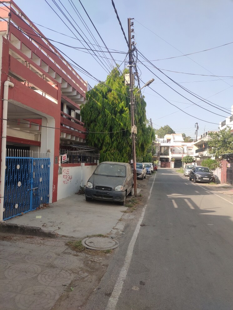 Exterior View, aliganj 4 Bedroom 2100 Sq.Ft. Independent House In Aliganj Lucknow 8445820