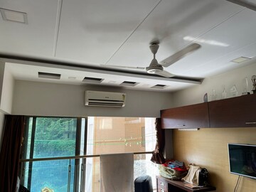 Furnished Amenities in 3 BHK Apartment at K Raheja Vistas, Andheri East – for Rent