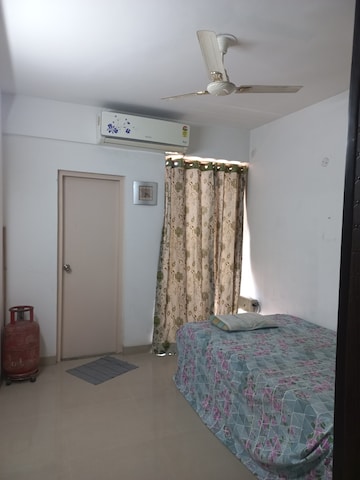 Furnished Amenities in 3 BHK Apartment at Puri Pratham, Sector 84 – for Rent