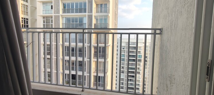 Balcony, lodha-bellezza-sky-villas 3 Bedroom 3500 Sq.Ft. Apartment In Kukatpally Hyderabad 8445951