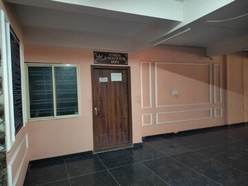 Room in 3 BHK Apartment at Paramount Jewel Apartments, Tolichowki – for Sale