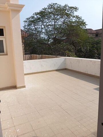 Balcony in 4 BHK Villa at Shalimar Paradise, Faizabad Road – for Rent