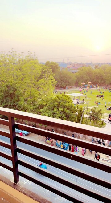 1 BHK Builder Floor – Garden View at Satyam Plaza, Sector 15 - for Rent
