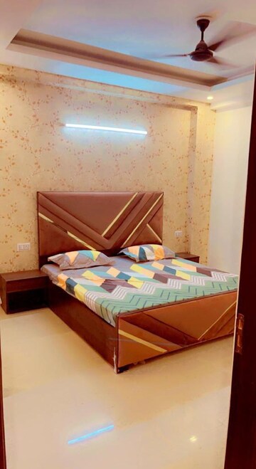 Bedroom in 1 BHK Builder Floor at Satyam Plaza, Sector 15 – for Rent