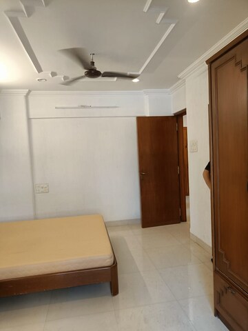 2 BHK Apartment For Rent in Jewel House, Andheri West