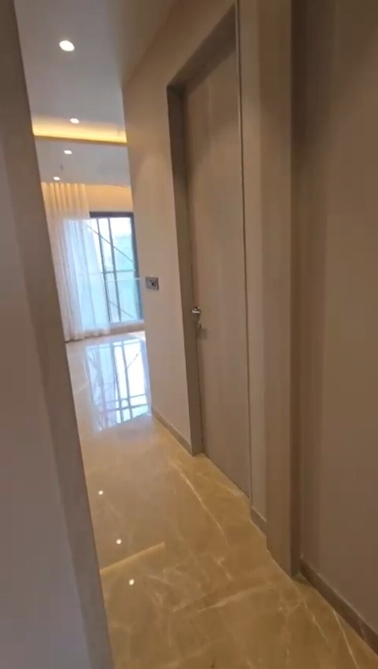 undefined, silver-33-west 4 Bedroom 1400 Sq.Ft. Apartment In Khar West Mumbai 8446066