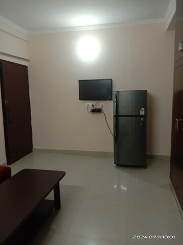 Master Bedroom in 2 BHK Builder Floor at Satyam Plaza, Sector 15 – for Rent