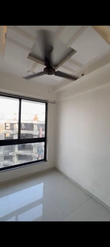 Room in 2 BHK Apartment at Sunteck City Avenue 2, Goregaon West – for Rent