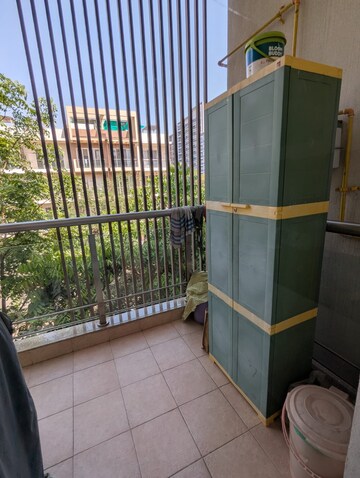 Balcony in 3.5 BHK Builder Floor at Ansal Sushant Lok I, Sector 43 – for Rent