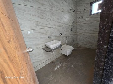 Bathroom in 4 BHK Apartment at Sama Savli Road – for Rent
