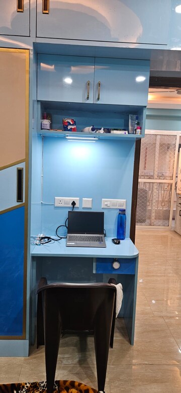 Furnished Amenities in 2 BHK Apartment at Gaur City 7th Avenue, Sector 4, Greater Noida – for Rent