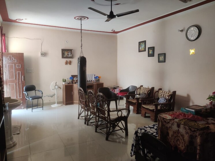 Living Room, pallavpuram 6 Bedroom 200 Sq.Yd. Villa In Pallavpuram Meerut 8446114