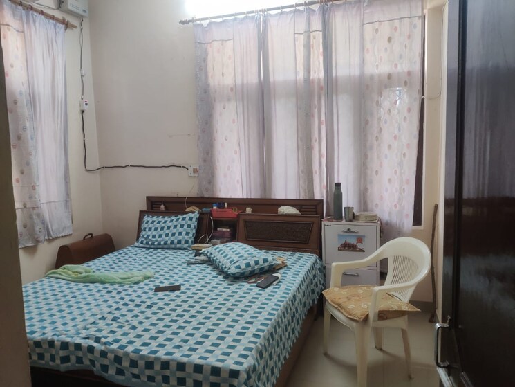 Bedroom, pallavpuram 6 Bedroom 200 Sq.Yd. Villa In Pallavpuram Meerut 8446114