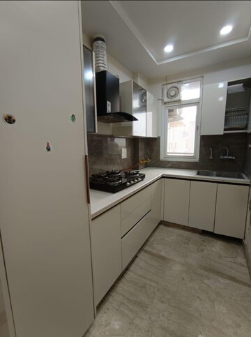 Kitchen in 2 BHK Builder Floor at Paschim Vihar – for Rent