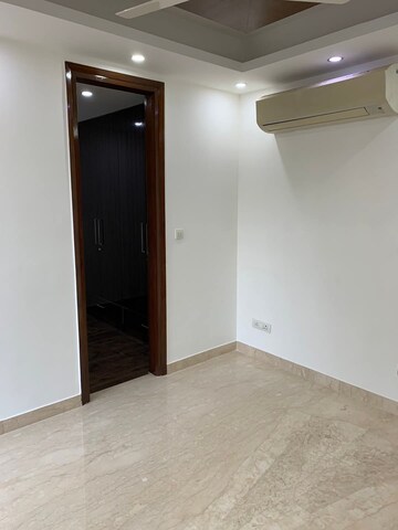 Room in 3 BHK Builder Floor at Rohini Sector 24 – for Sale