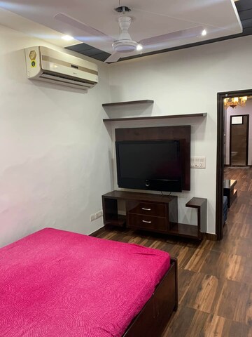 Furnished Amenities in 2 BHK Builder Floor at Rohini Sector 8 – for Rent