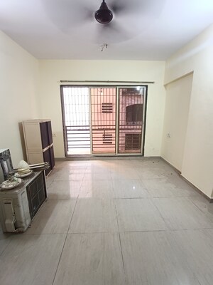 Room in 1 BHK Apartment at Maheshwar CHS, Dahisar West – for Sale