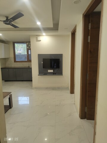Kitchen in 2 BHK Builder Floor at Sector 45 – for Rent